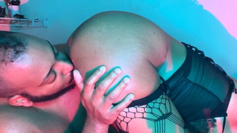 Bouffe d’une chatte, grosse bite noire, passionné