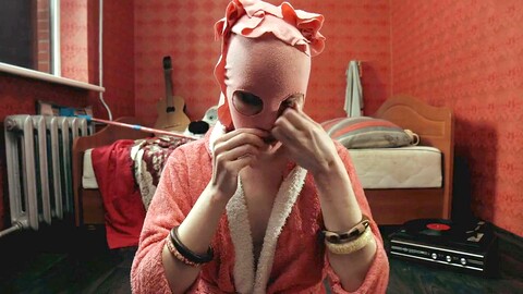 Première fois d'action softcore furry avec des jouets pour adultes et quelques discussions cochonnes