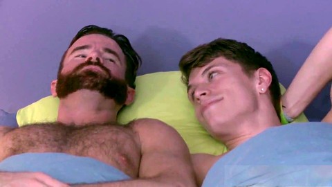 Homosexuels, porno, минет (“la fellation” en russe)